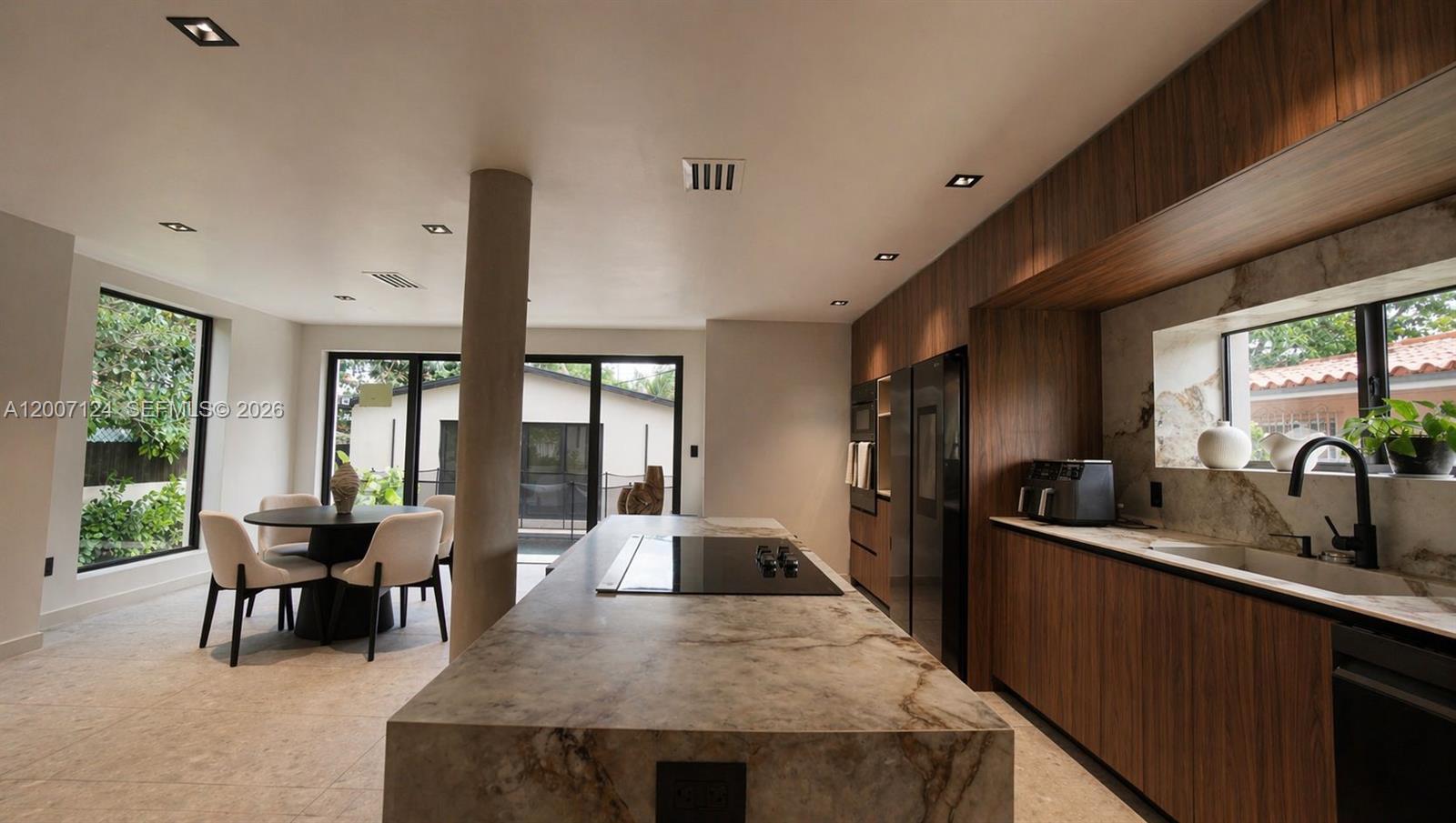 1820 SW 10th St Miami, FL 33135