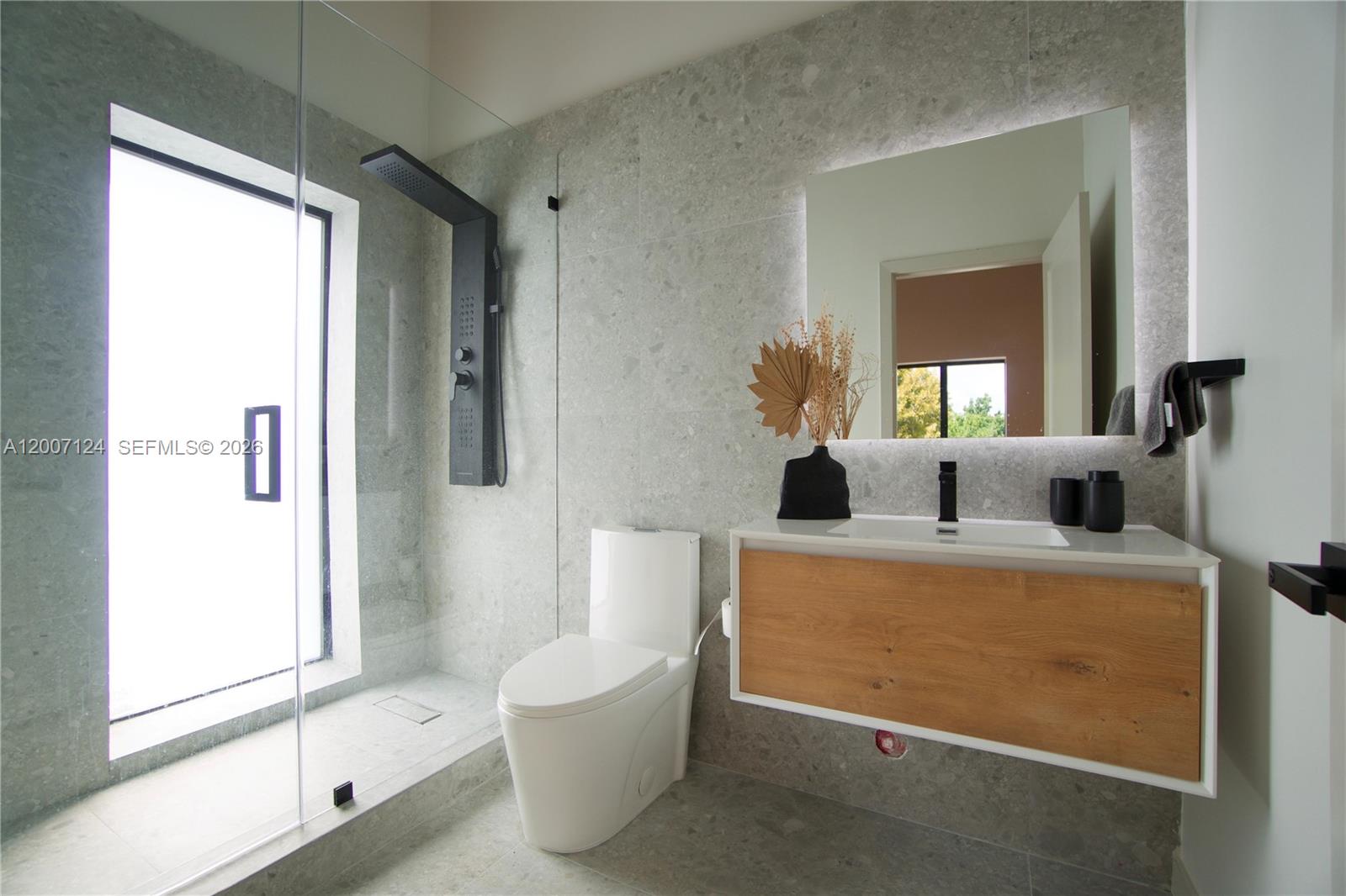 1820 SW 10th St Miami, FL 33135