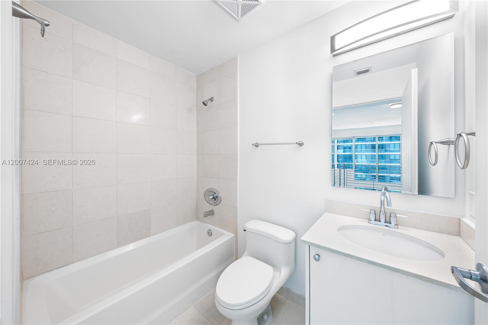 image Infinity at Brickell22