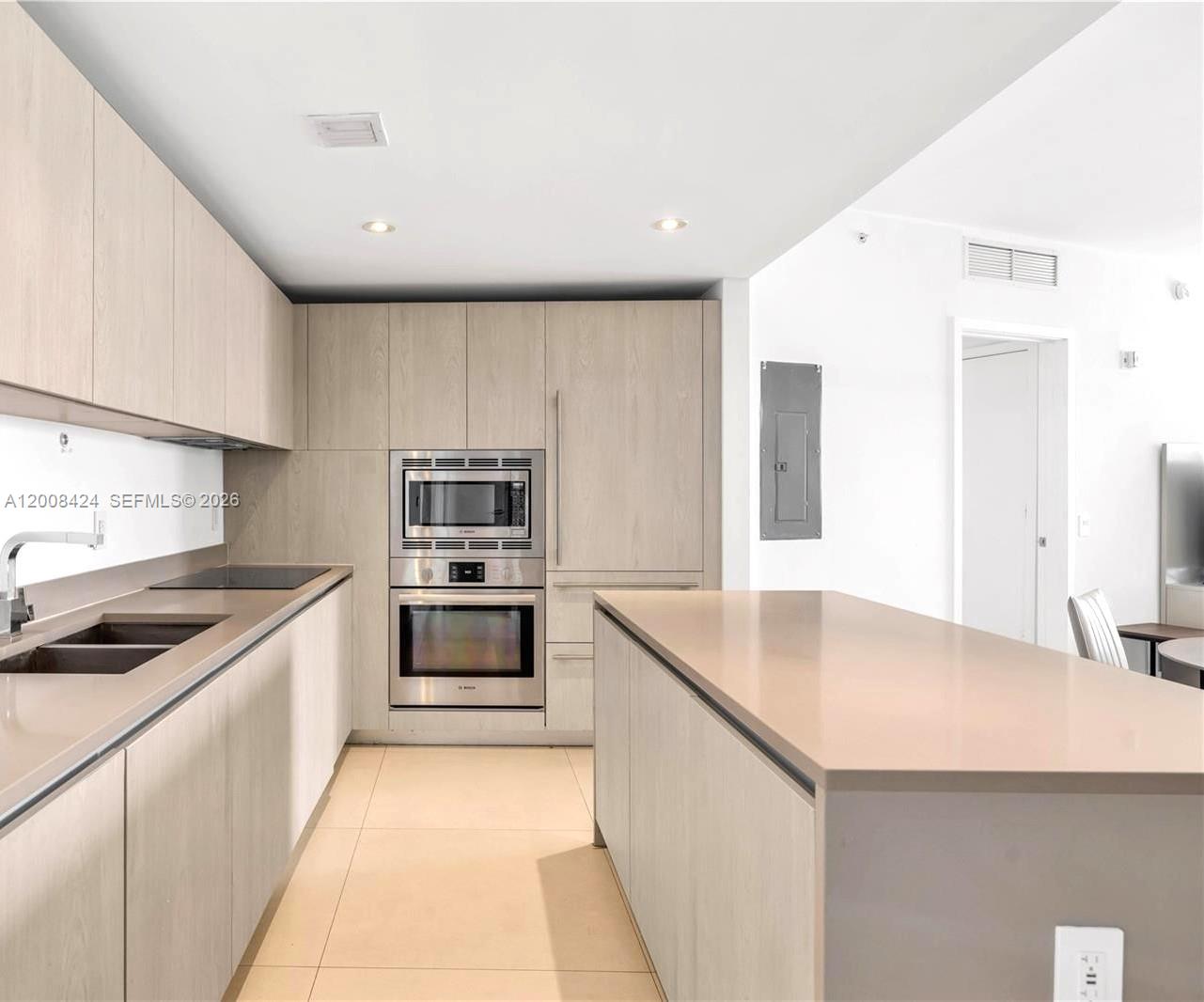 4111 S Ocean Dr #2303 Hollywood, FL 33019