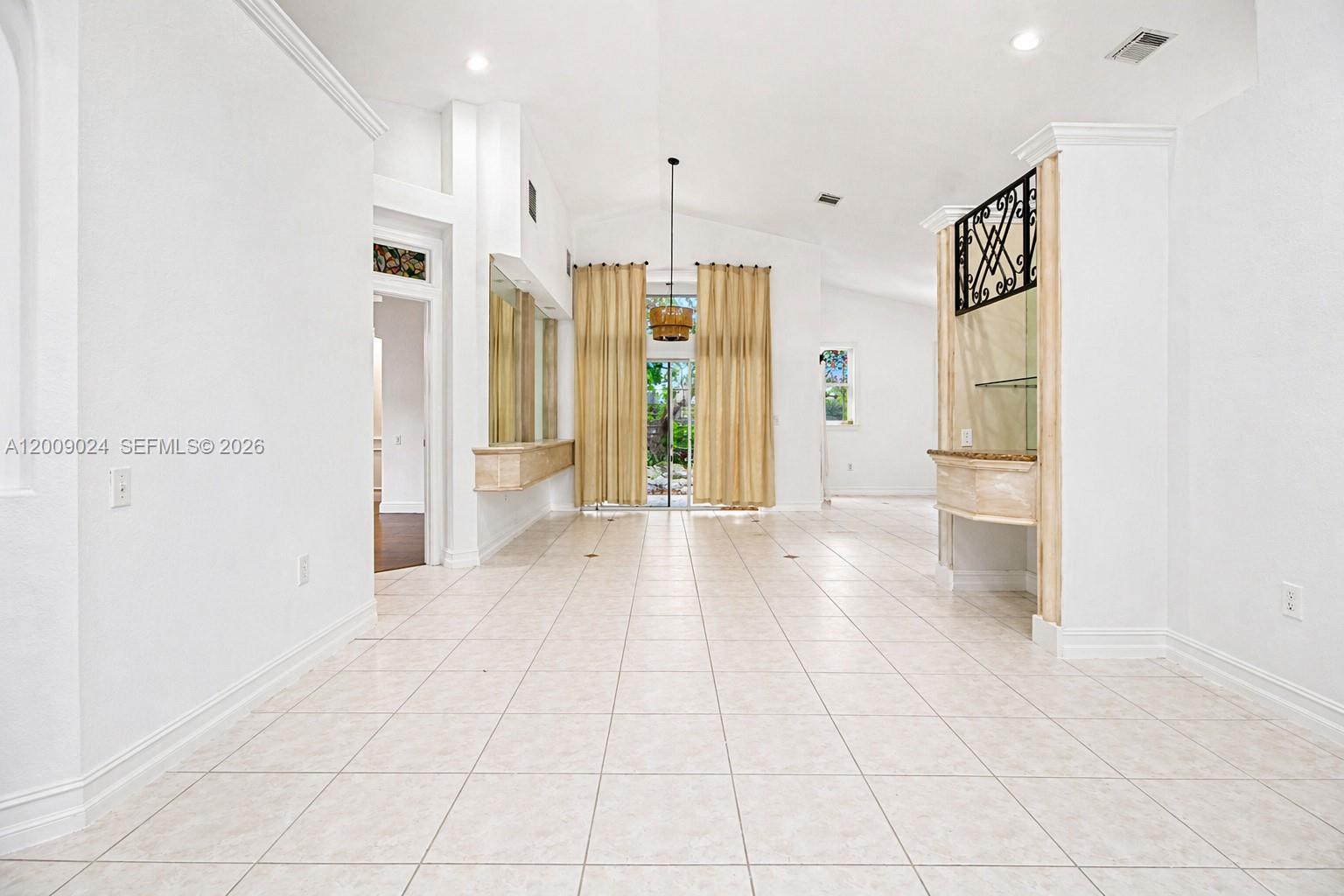 9437 SW 183rd Ter Palmetto Bay, FL 33157