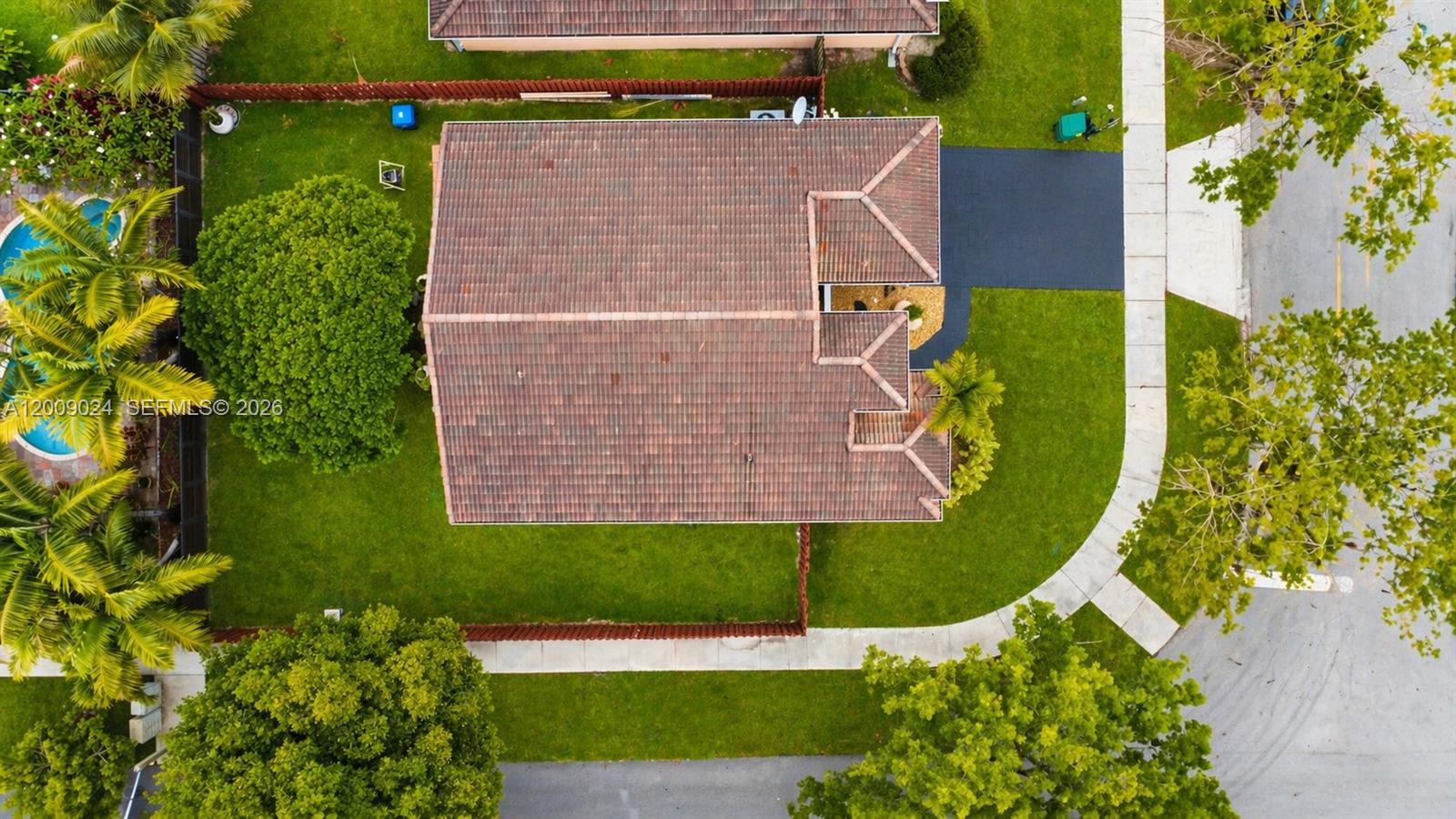 9437 SW 183rd Ter Palmetto Bay, FL 33157