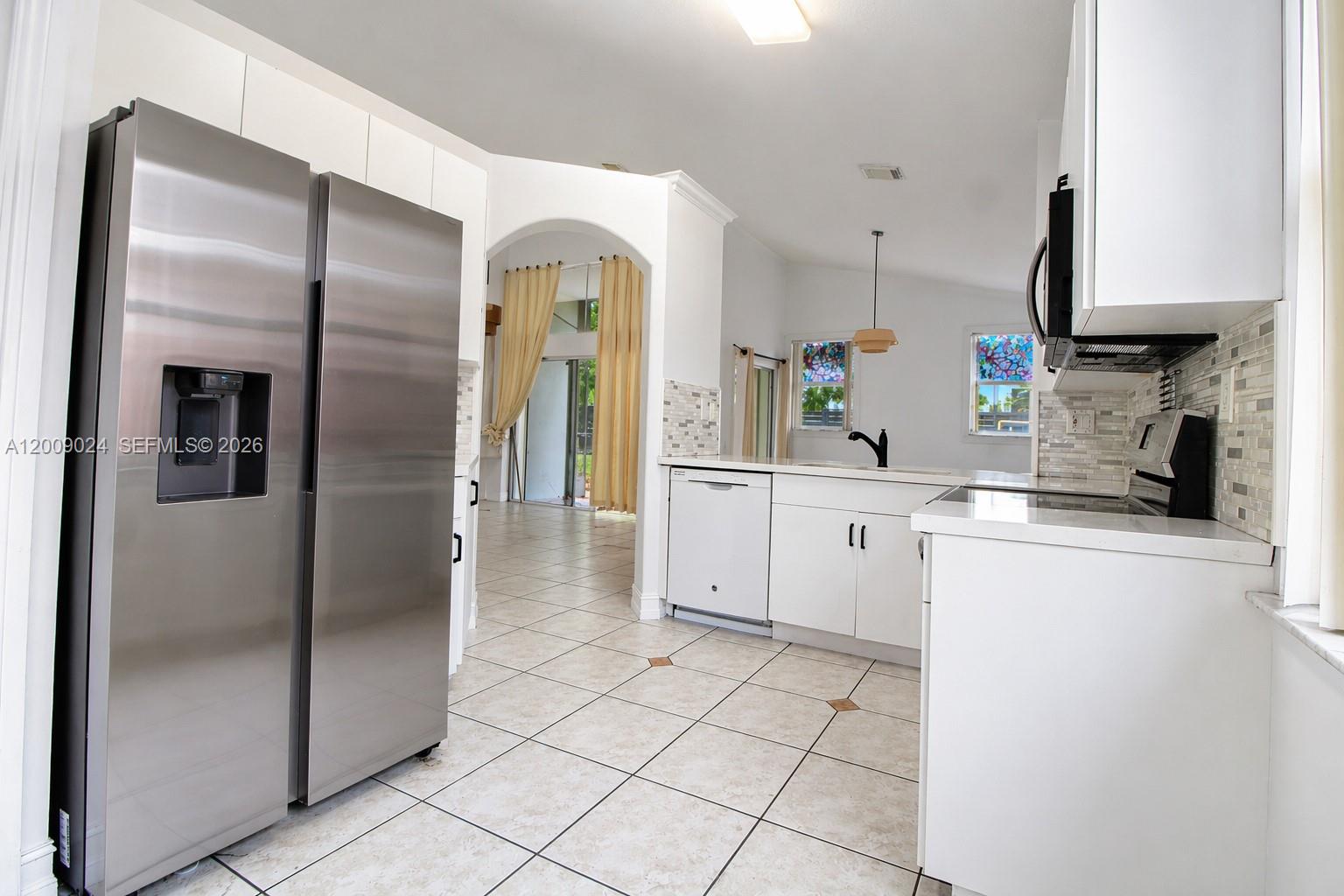 9437 SW 183rd Ter Palmetto Bay, FL 33157