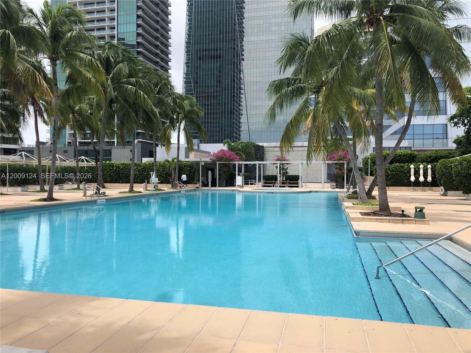 1435 Brickell Ave #3505