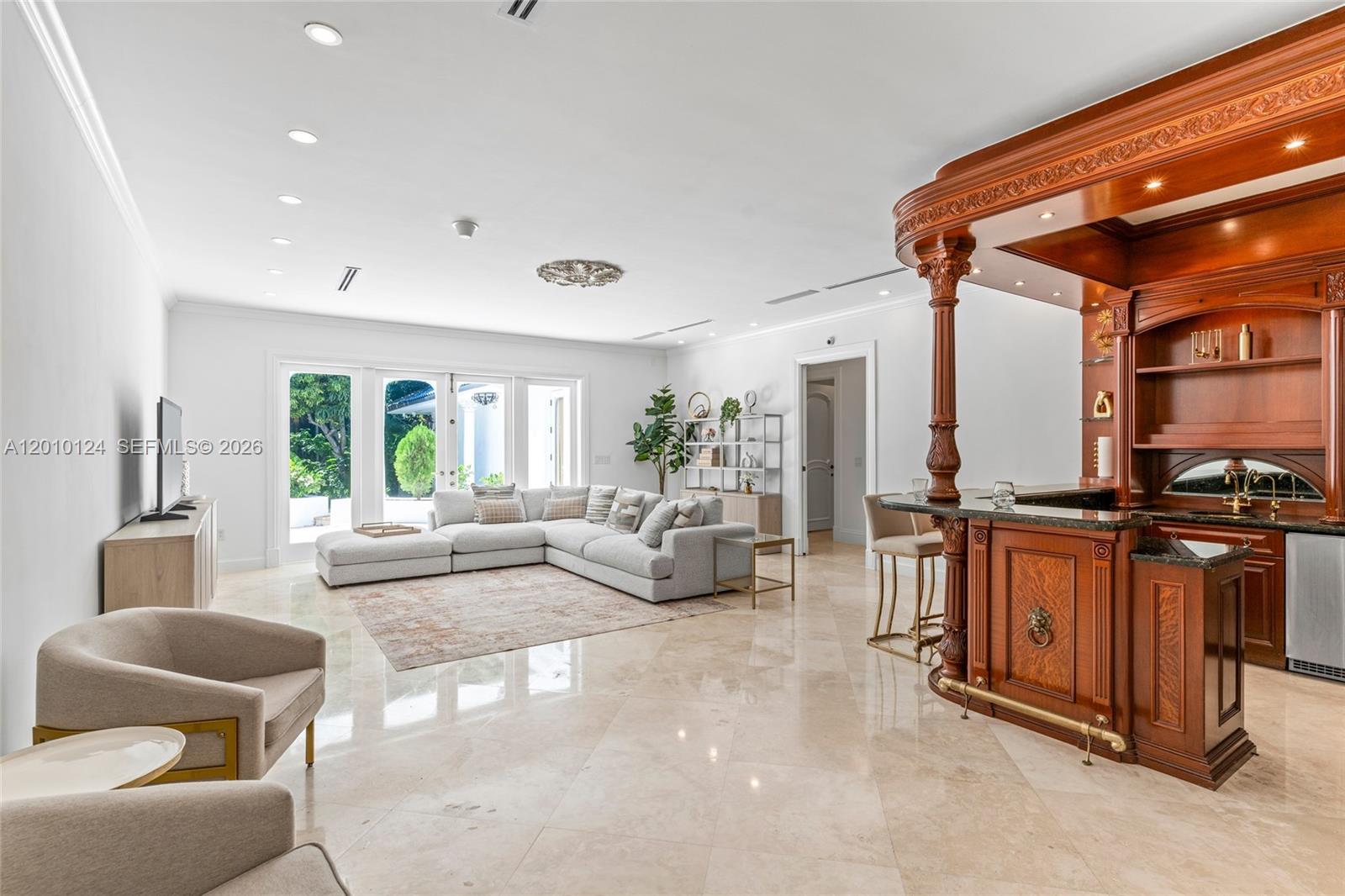 9400 Old Cutler Rd Coral Gables, FL 33156