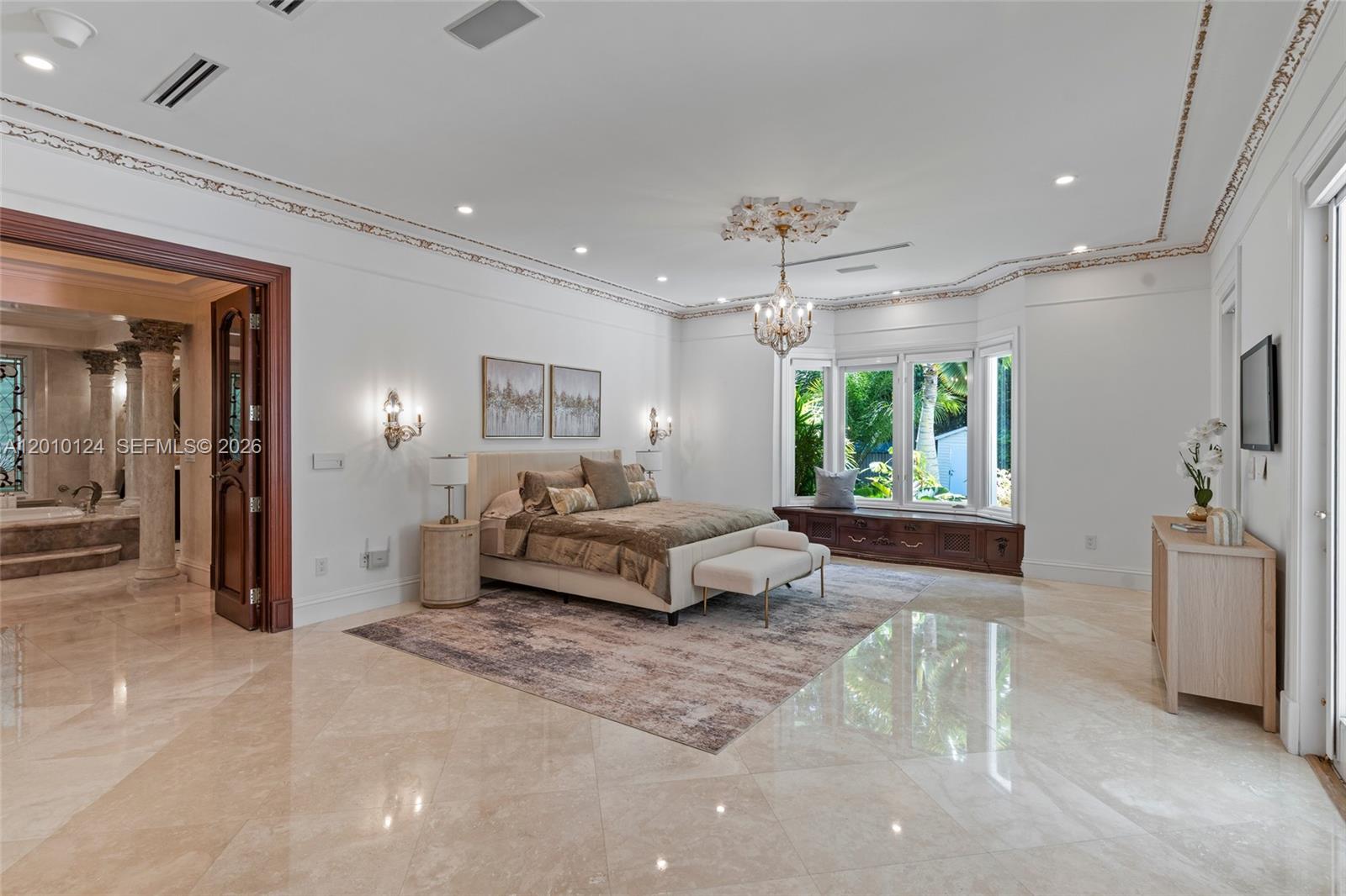 9400 Old Cutler Rd Coral Gables, FL 33156