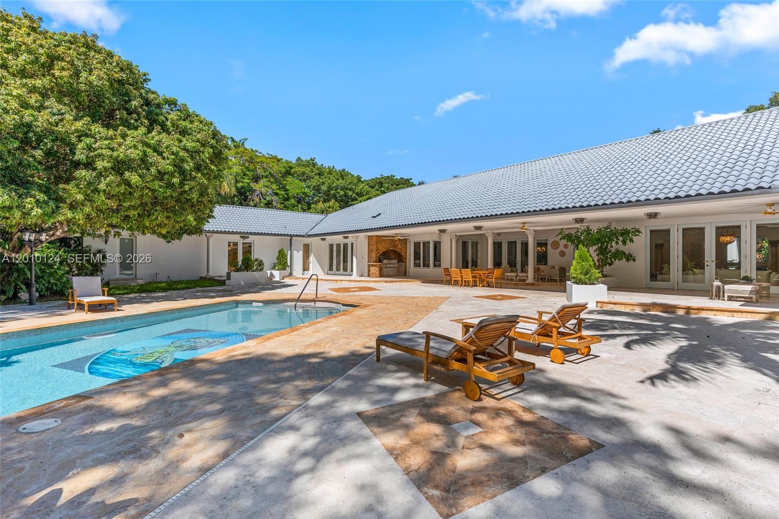 9400 Old Cutler Rd Coral Gables, FL 33156