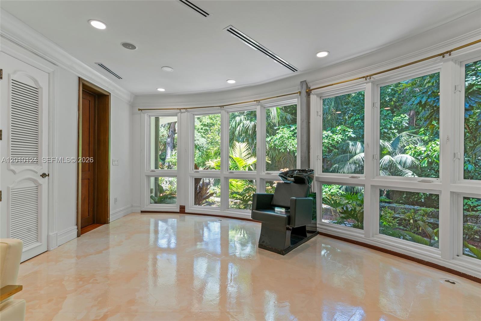 9400 Old Cutler Rd Coral Gables, FL 33156