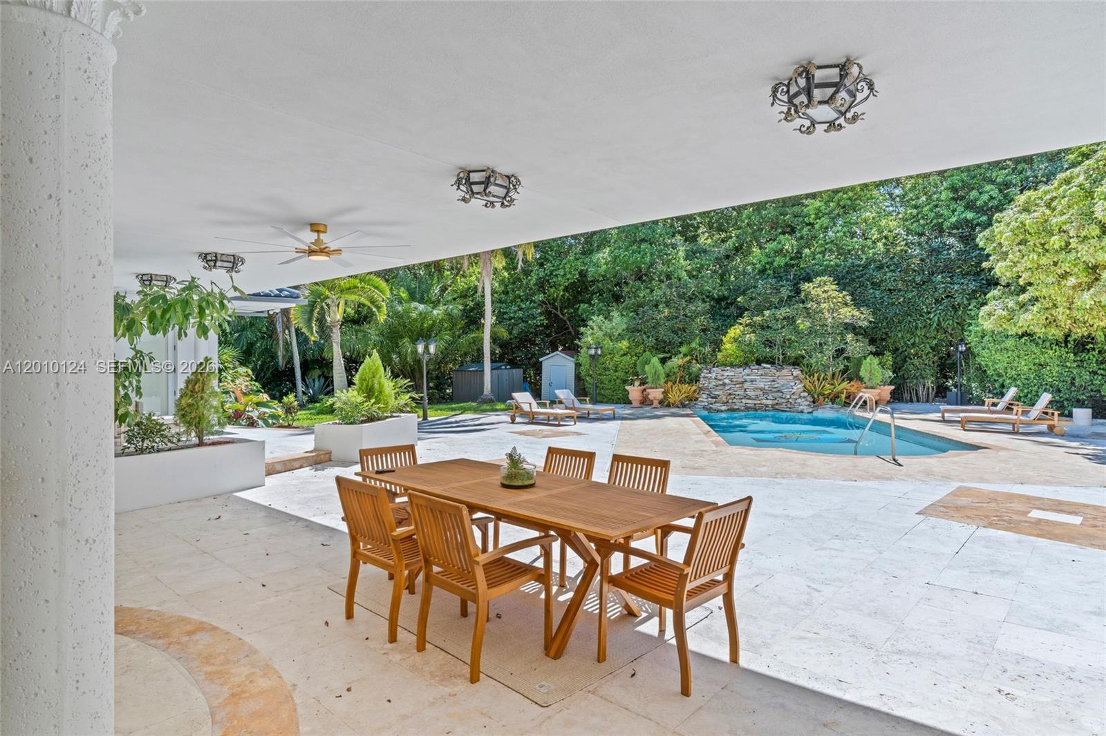 9400 Old Cutler Rd Coral Gables, FL 33156