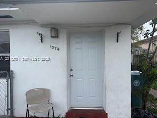 1074 NW 27th St
