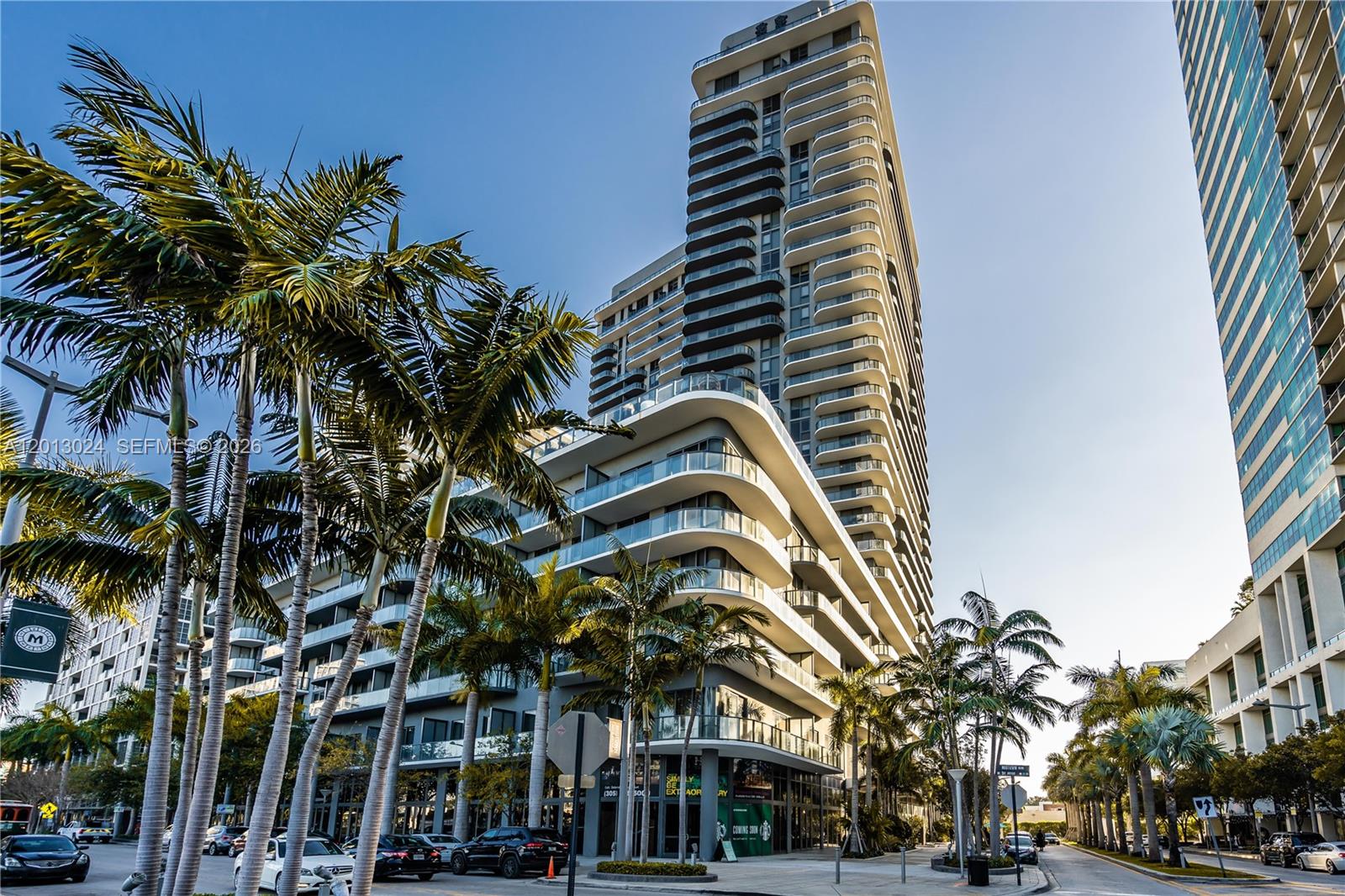 121 NE 34th St #PH3217 Miami, FL 33137