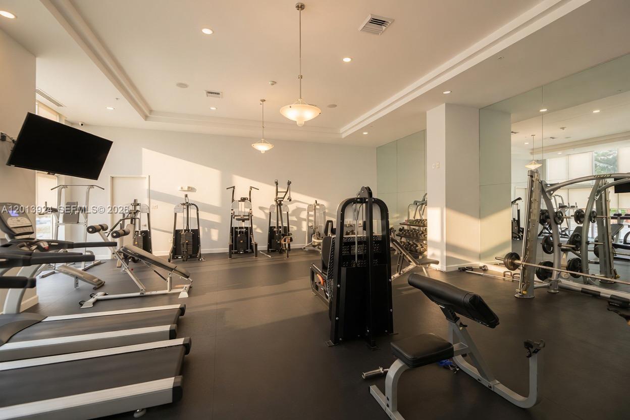 image The Venture at Aventura16
