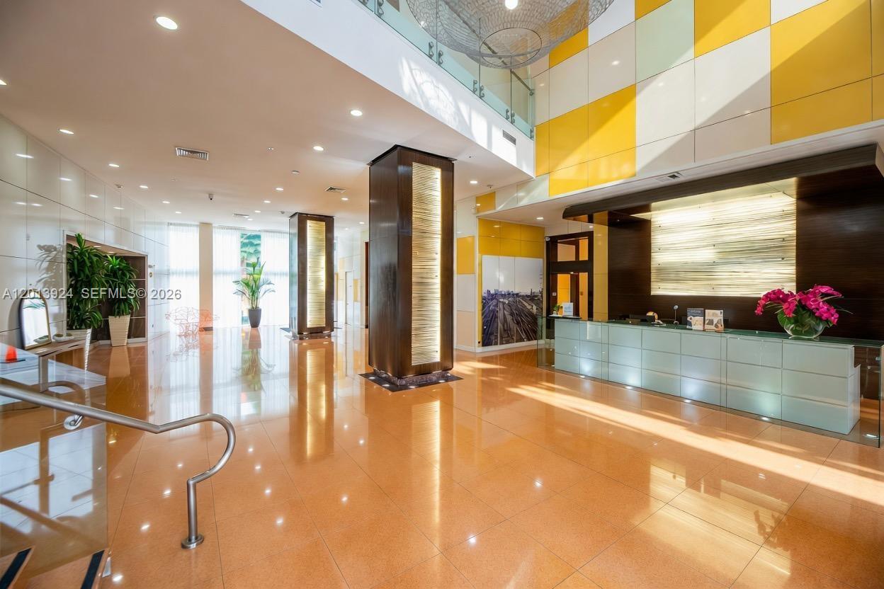 image The Venture at Aventura3