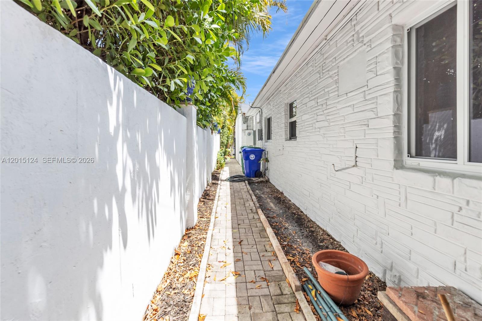 634 NE 72nd Ter Miami, FL 33138
