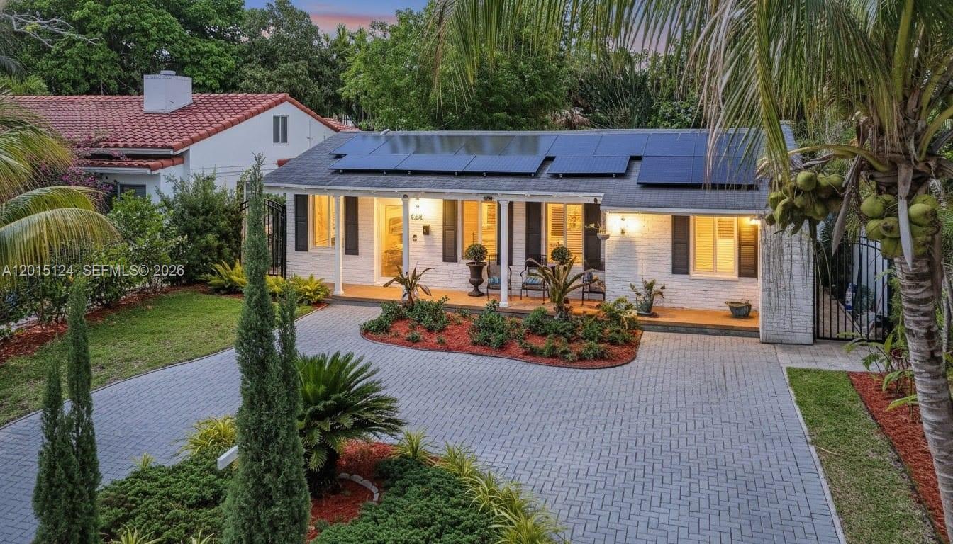 634 NE 72nd Ter Miami, FL 33138
