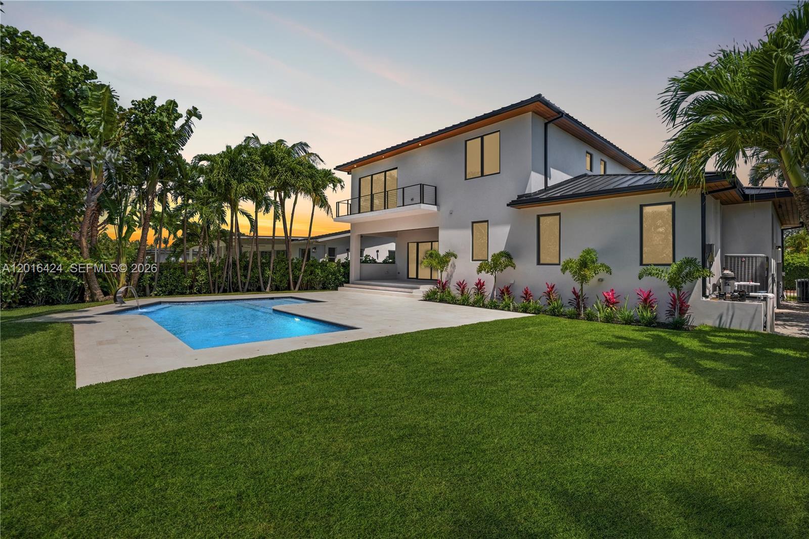 1940 Alamanda Dr North Miami, FL 33181