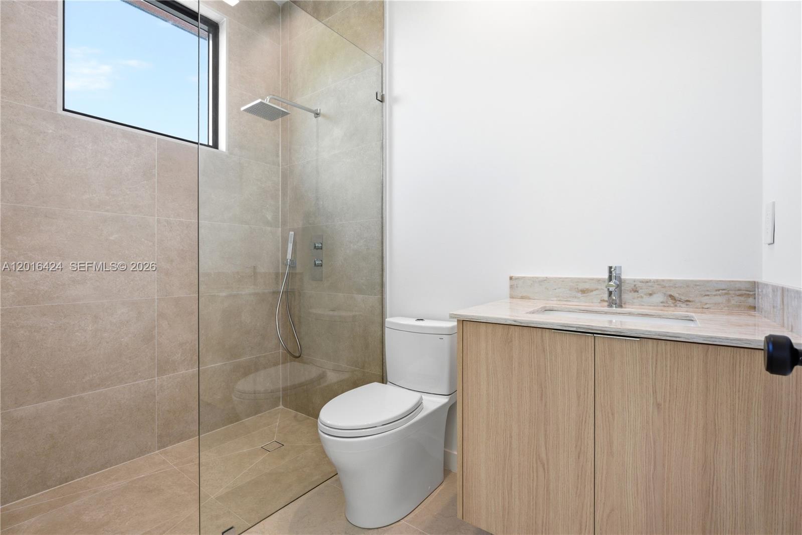 1940 Alamanda Dr North Miami, FL 33181