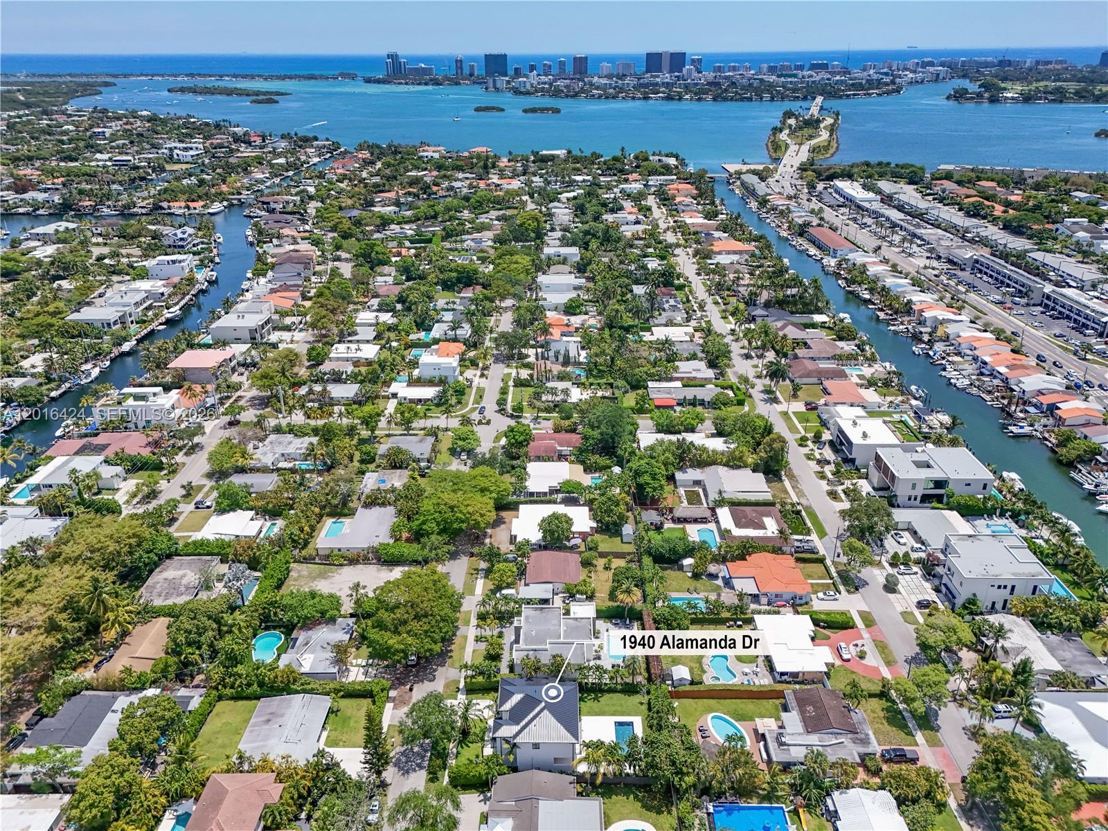 1940 Alamanda Dr North Miami, FL 33181