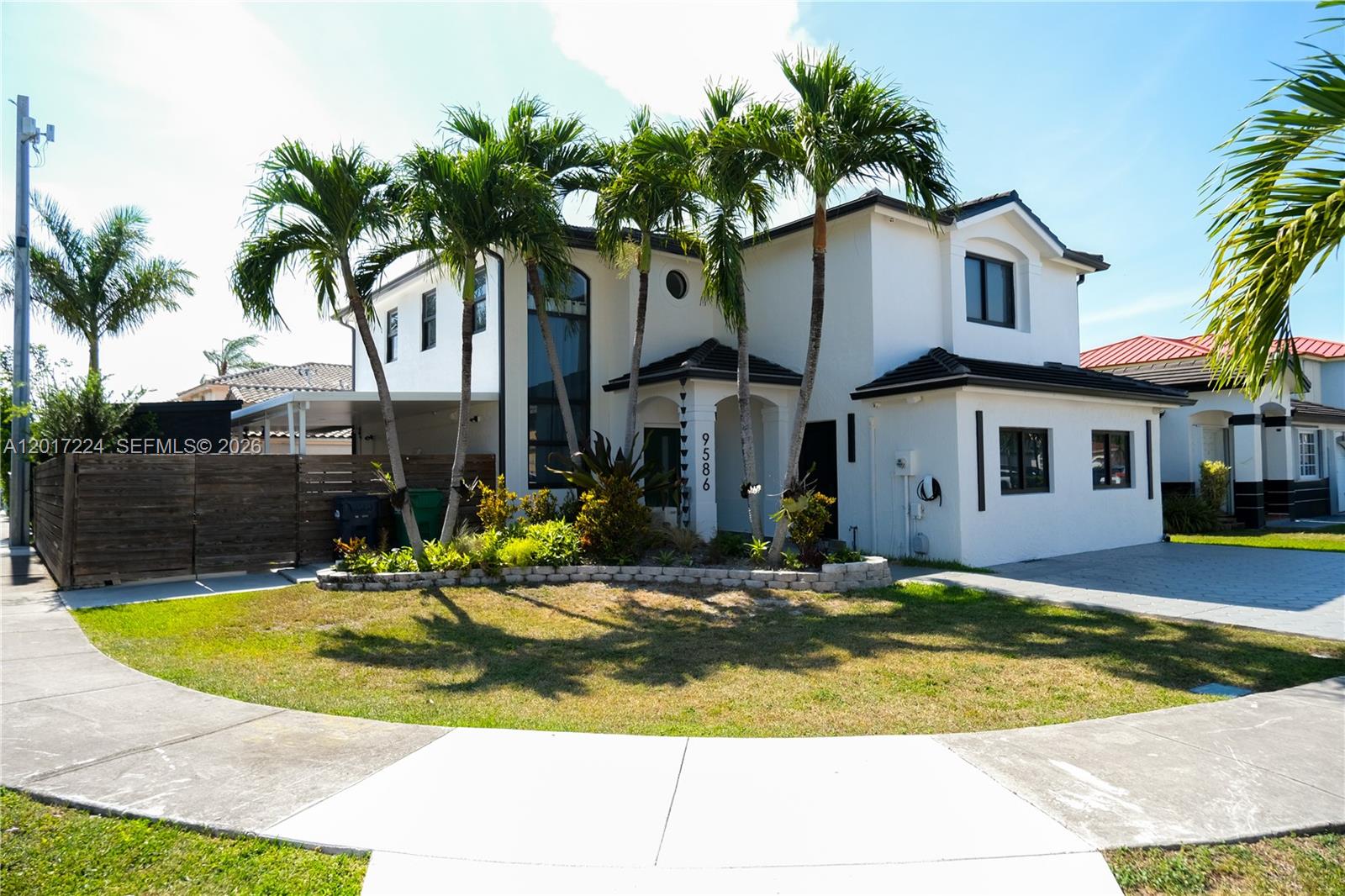 9586 SW 155th Ave