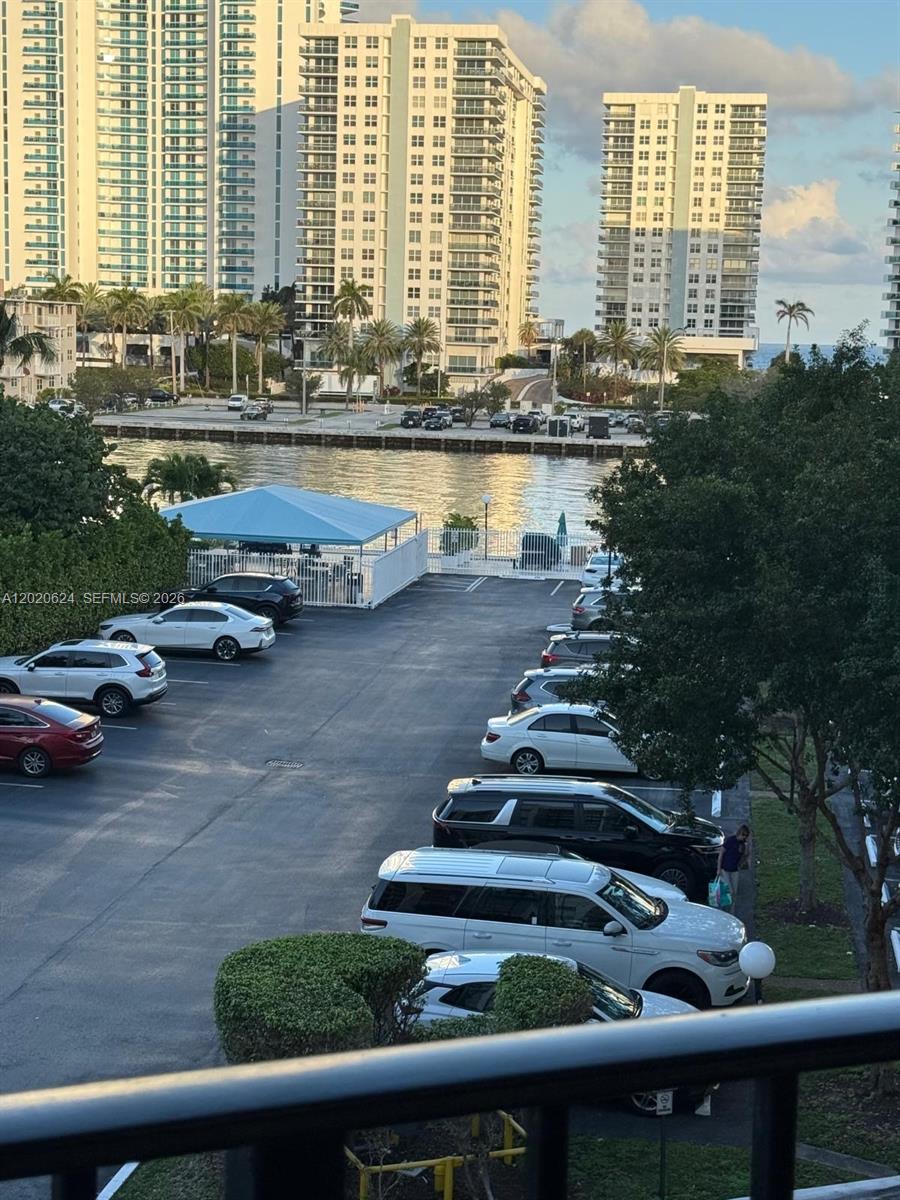 800 Parkview Dr #406 Hallandale Beach, FL 33009