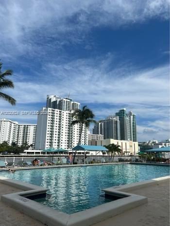 800 Parkview Dr #406 Hallandale Beach, FL 33009