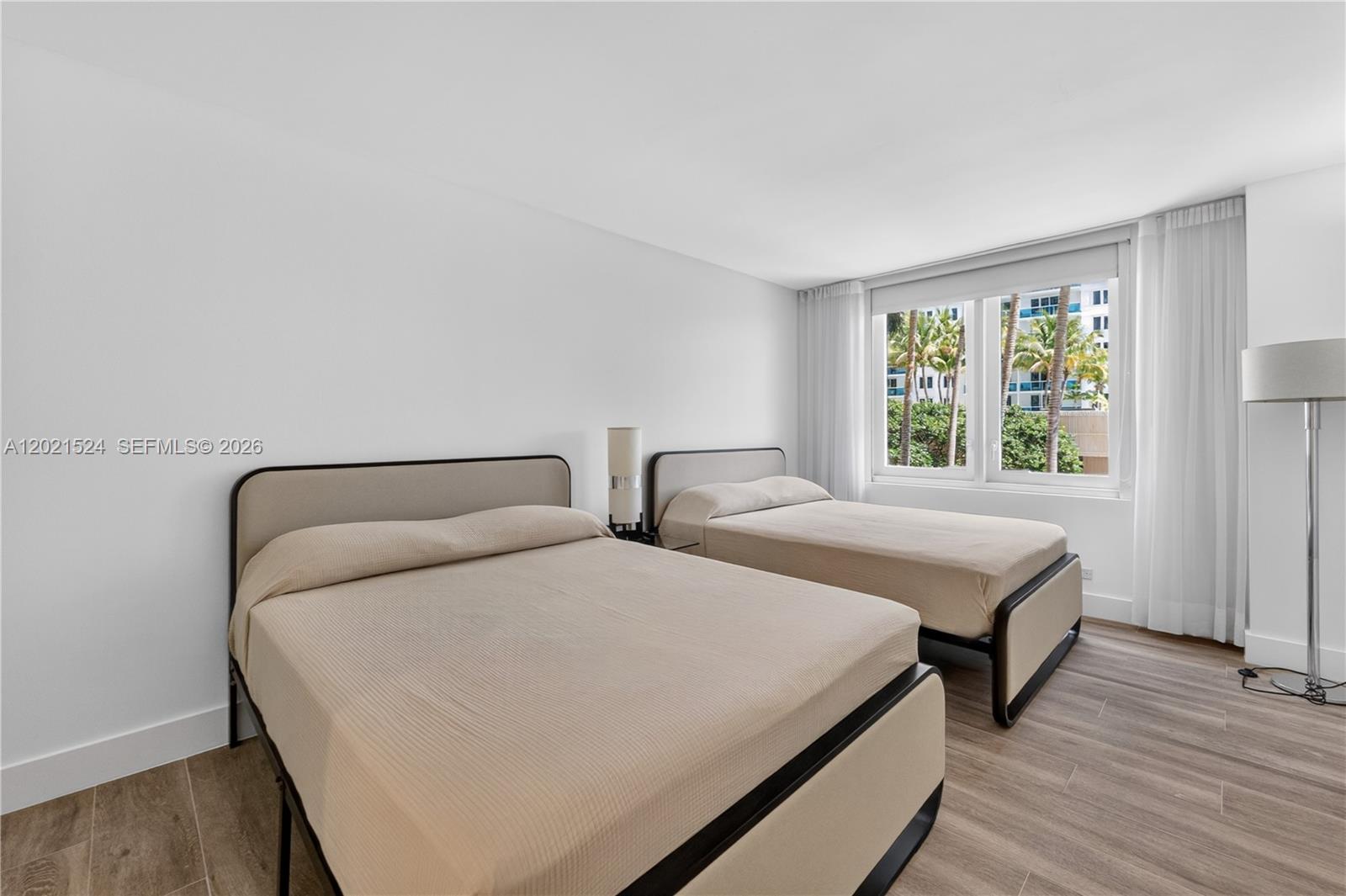 2301 Collins Ave #415 Miami Beach, FL 33139