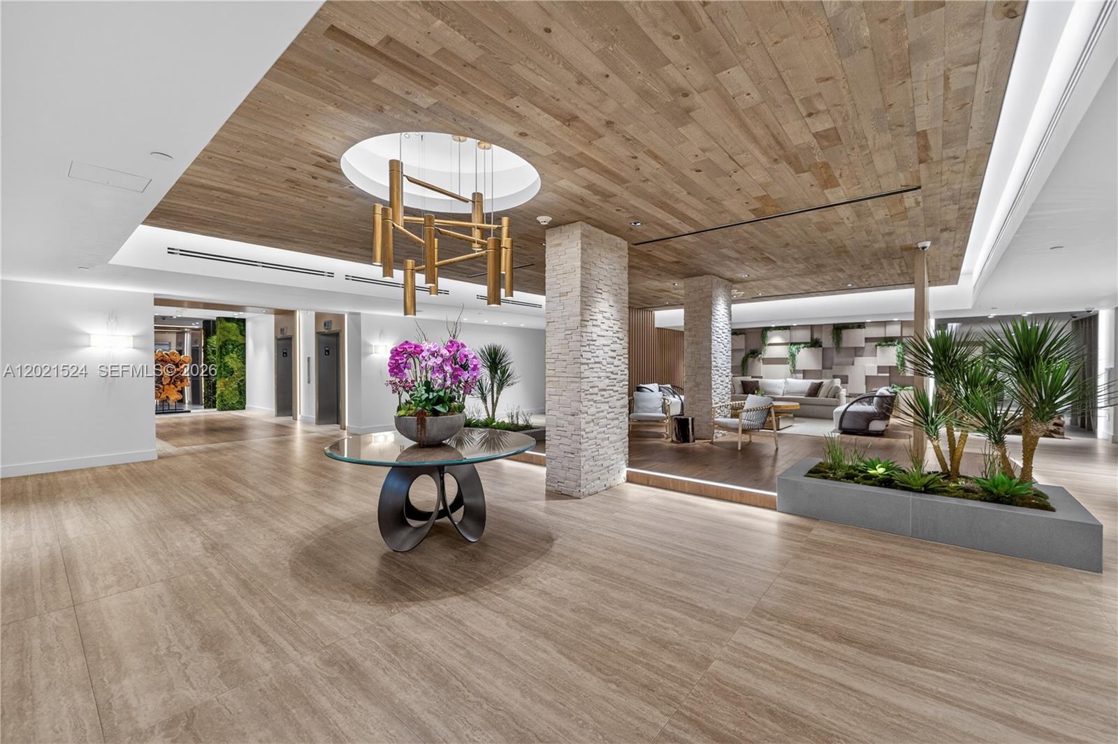 2301 Collins Ave #415 Miami Beach, FL 33139