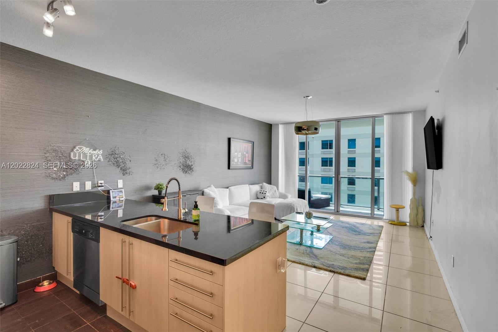 image Axis on Brickell South1