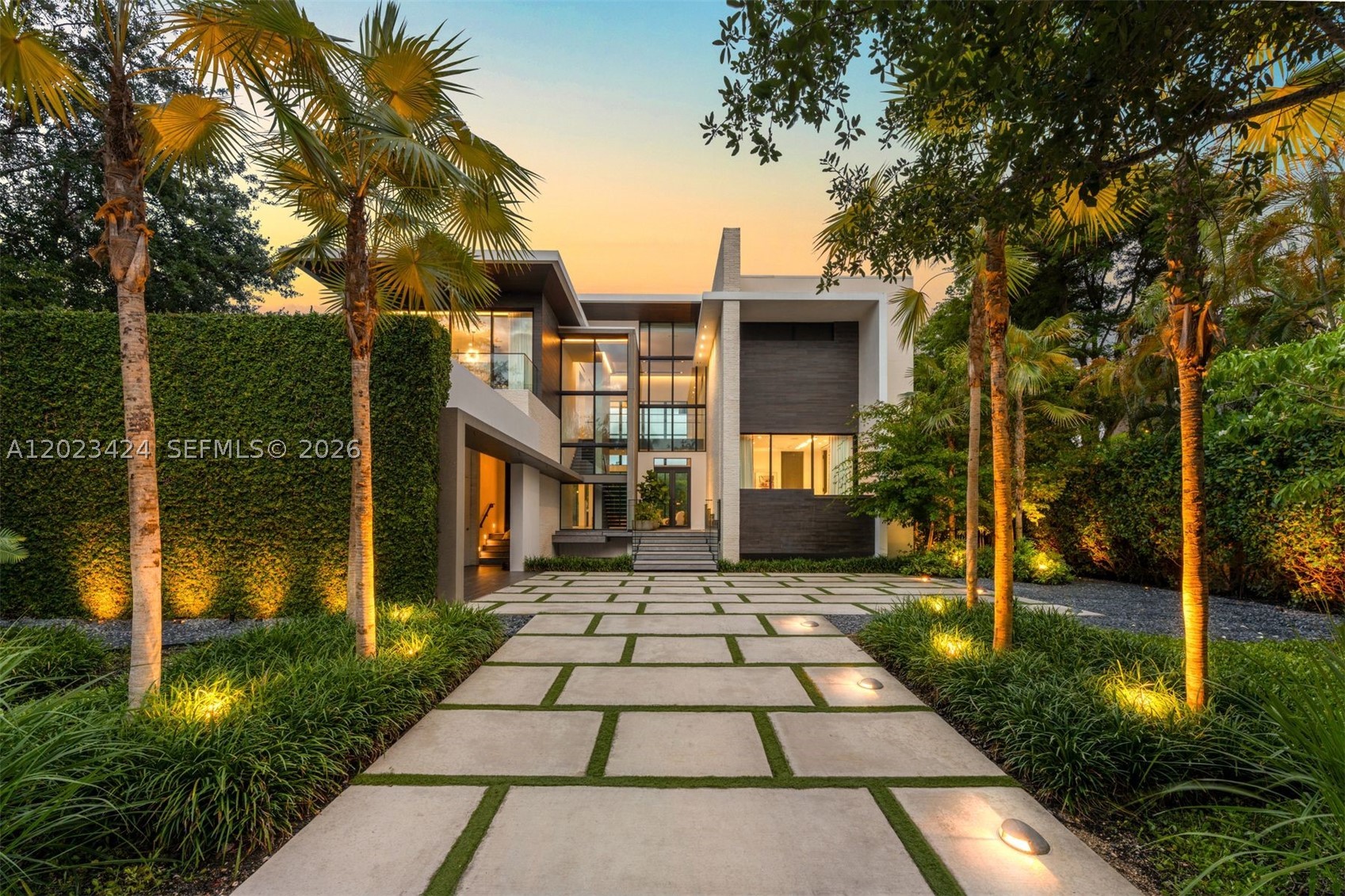 132 Paloma Dr