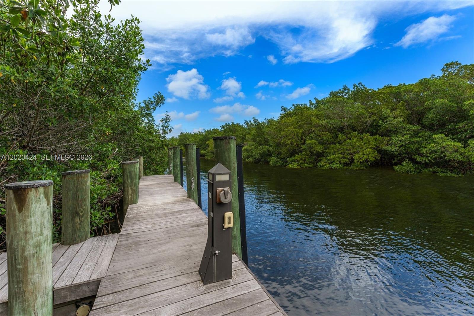 132 Paloma Dr Coral Gables, FL 33143