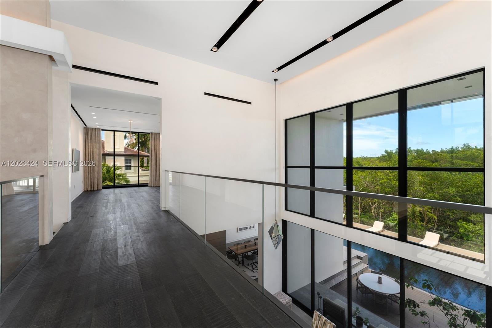 132 Paloma Dr Coral Gables, FL 33143