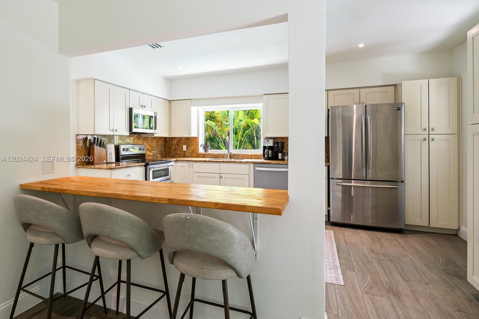2508 Anderson Rd Coral Gables, FL 33134