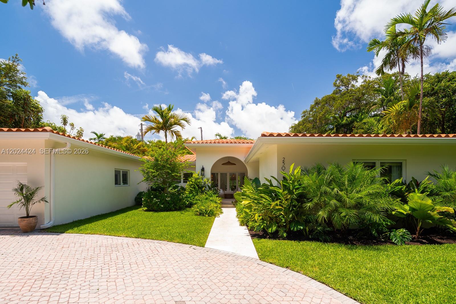2508 Anderson Rd Coral Gables, FL 33134