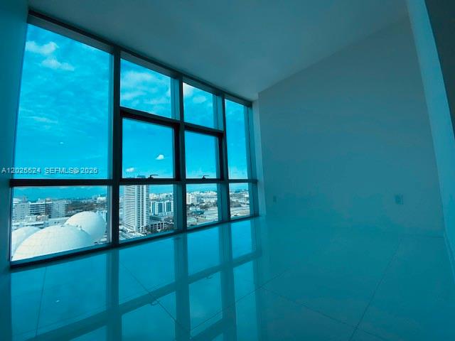 851 NE 1st Ave #1808 Miami, FL 33132