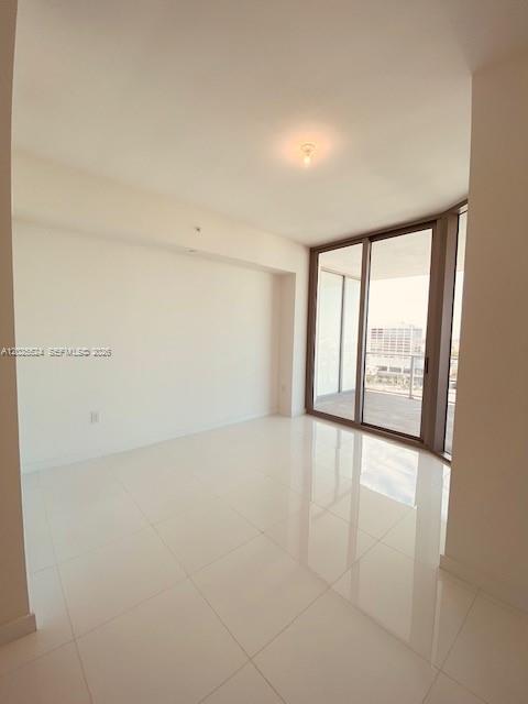 851 NE 1st Ave #1808 Miami, FL 33132