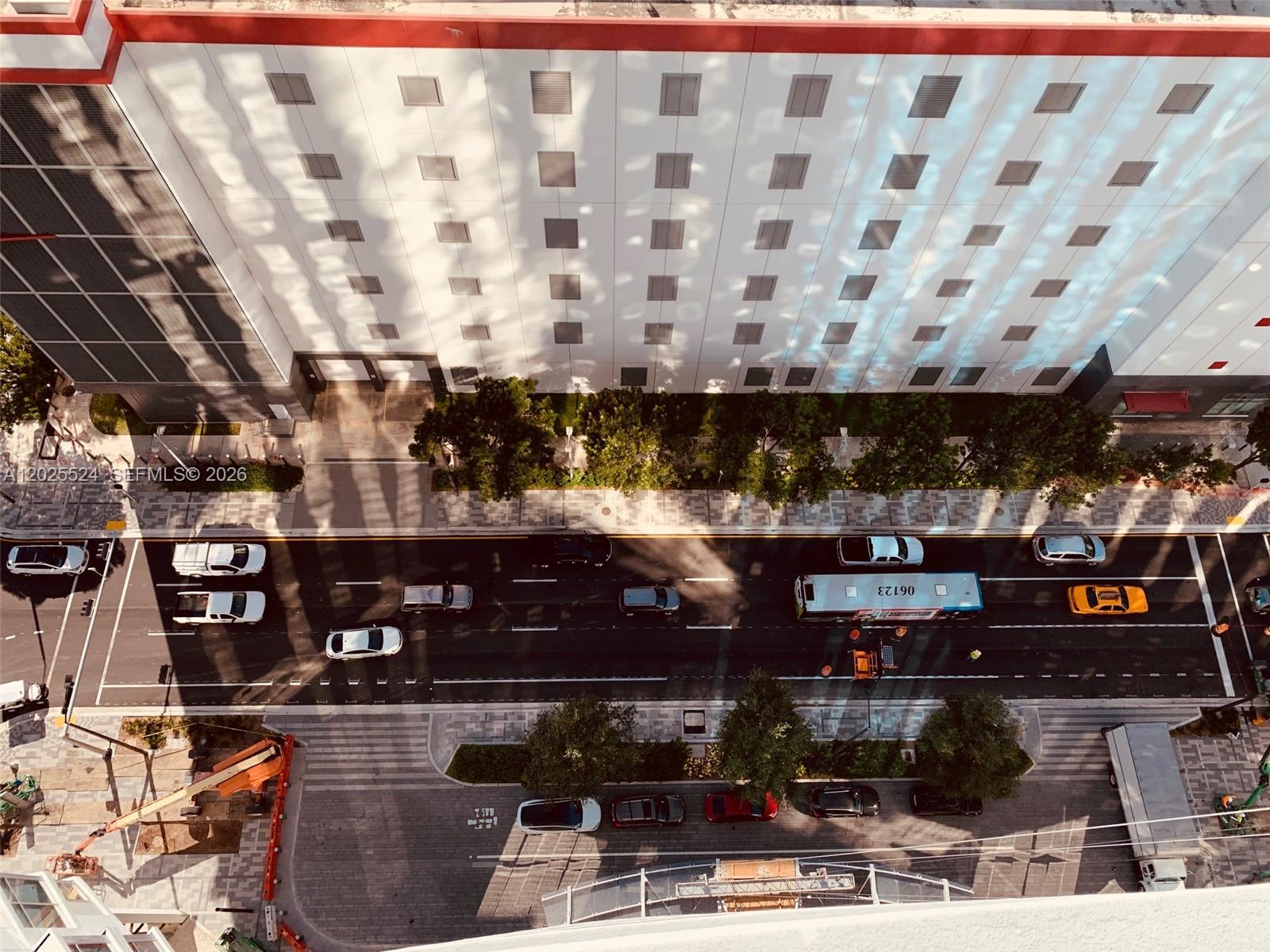 851 NE 1st Ave #1808 Miami, FL 33132