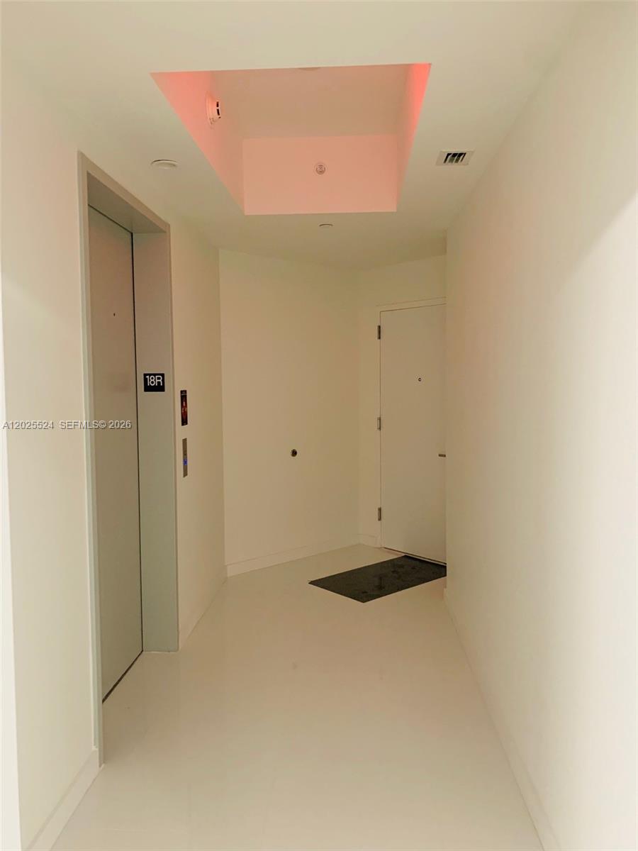 851 NE 1st Ave #1808 Miami, FL 33132