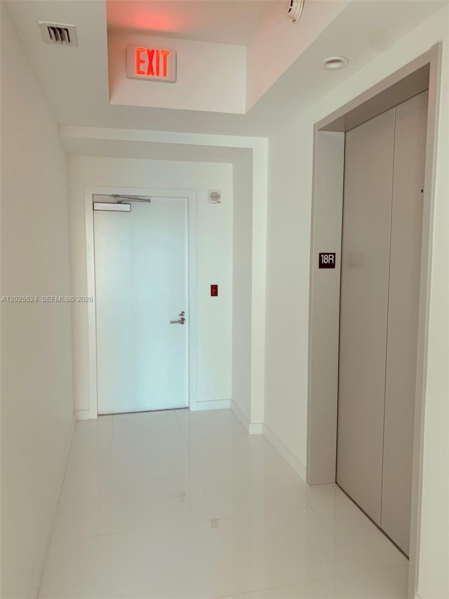 851 NE 1st Ave #1808 Miami, FL 33132
