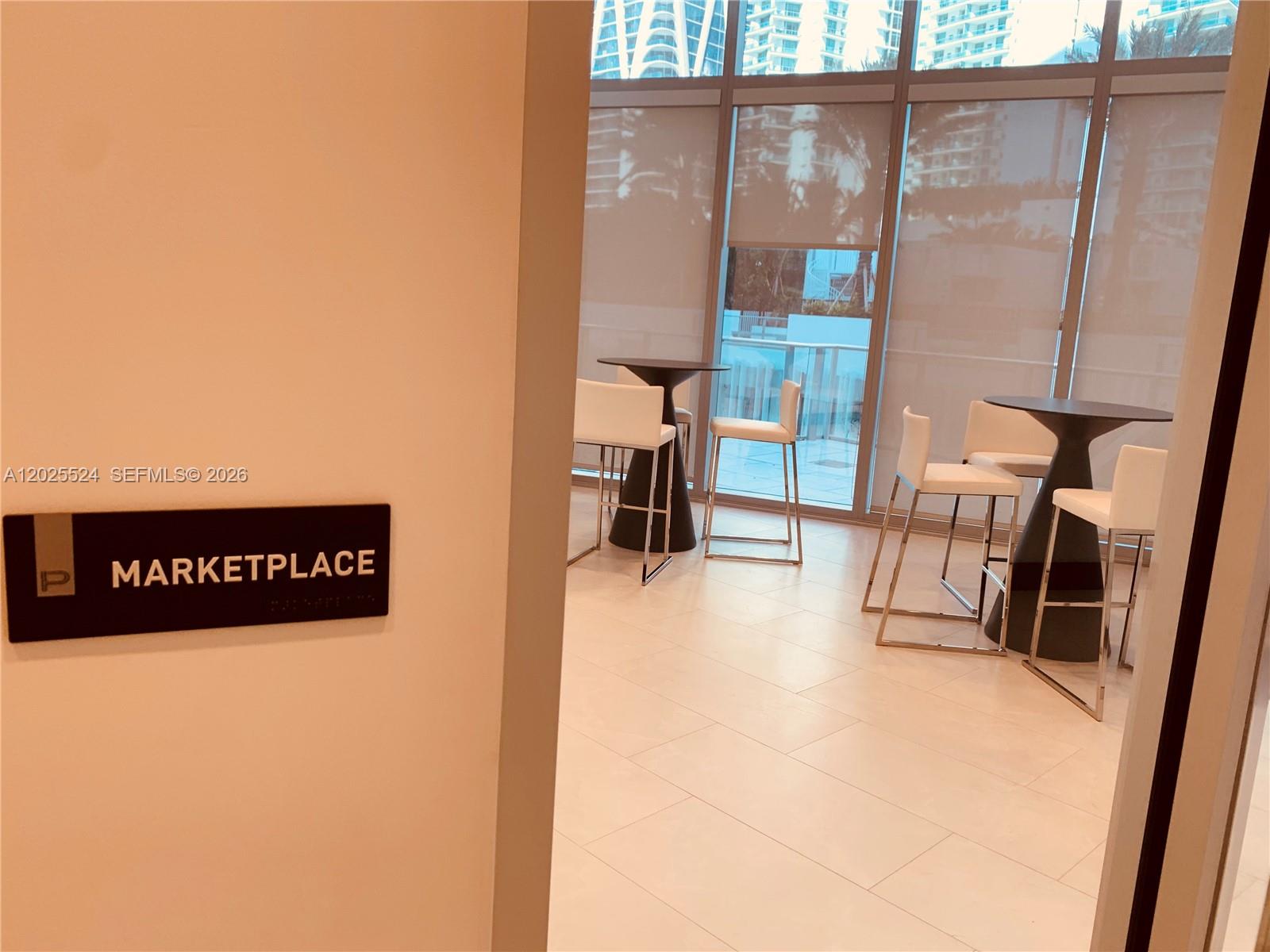 851 NE 1st Ave #1808 Miami, FL 33132