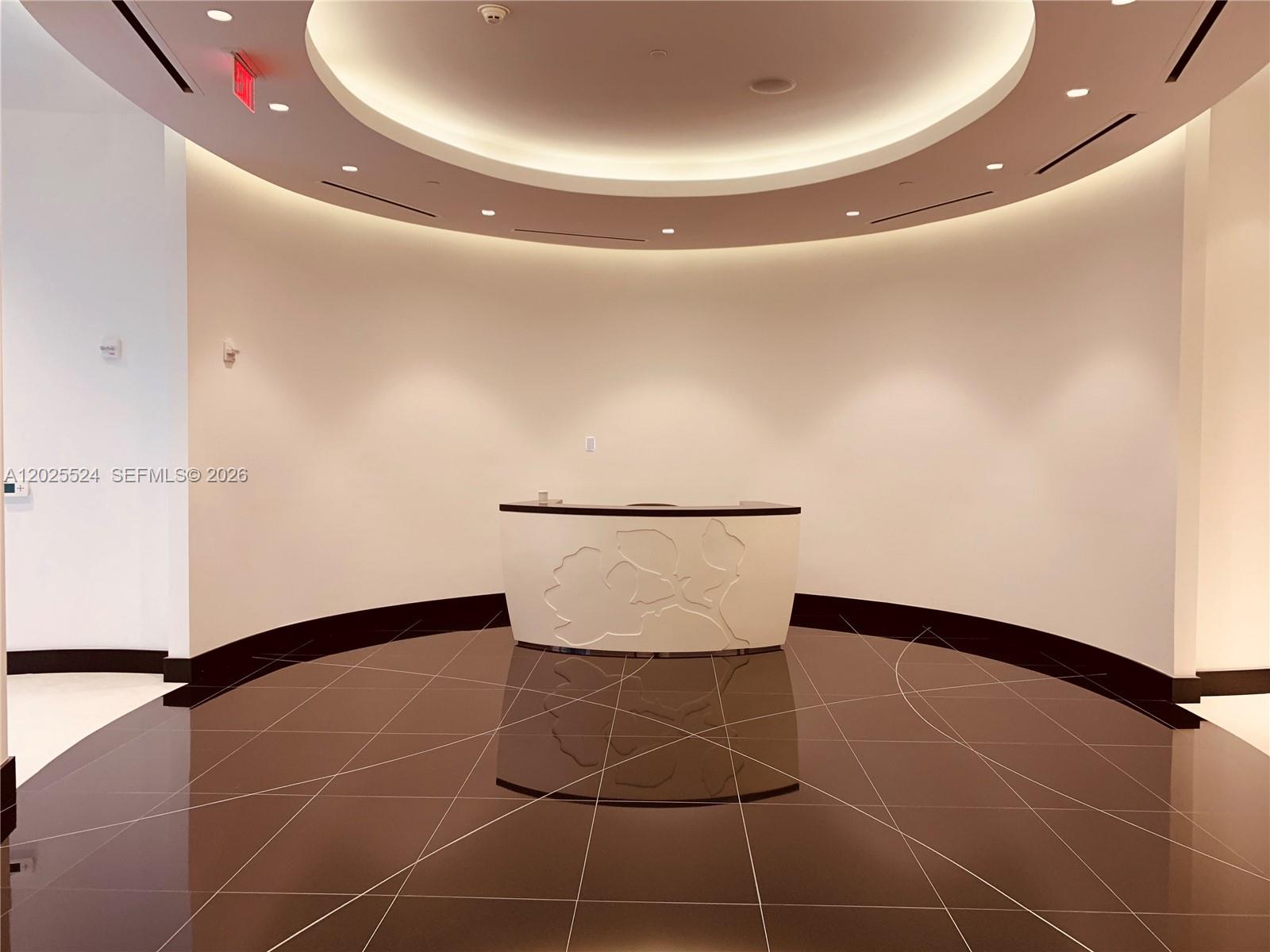 851 NE 1st Ave #1808 Miami, FL 33132