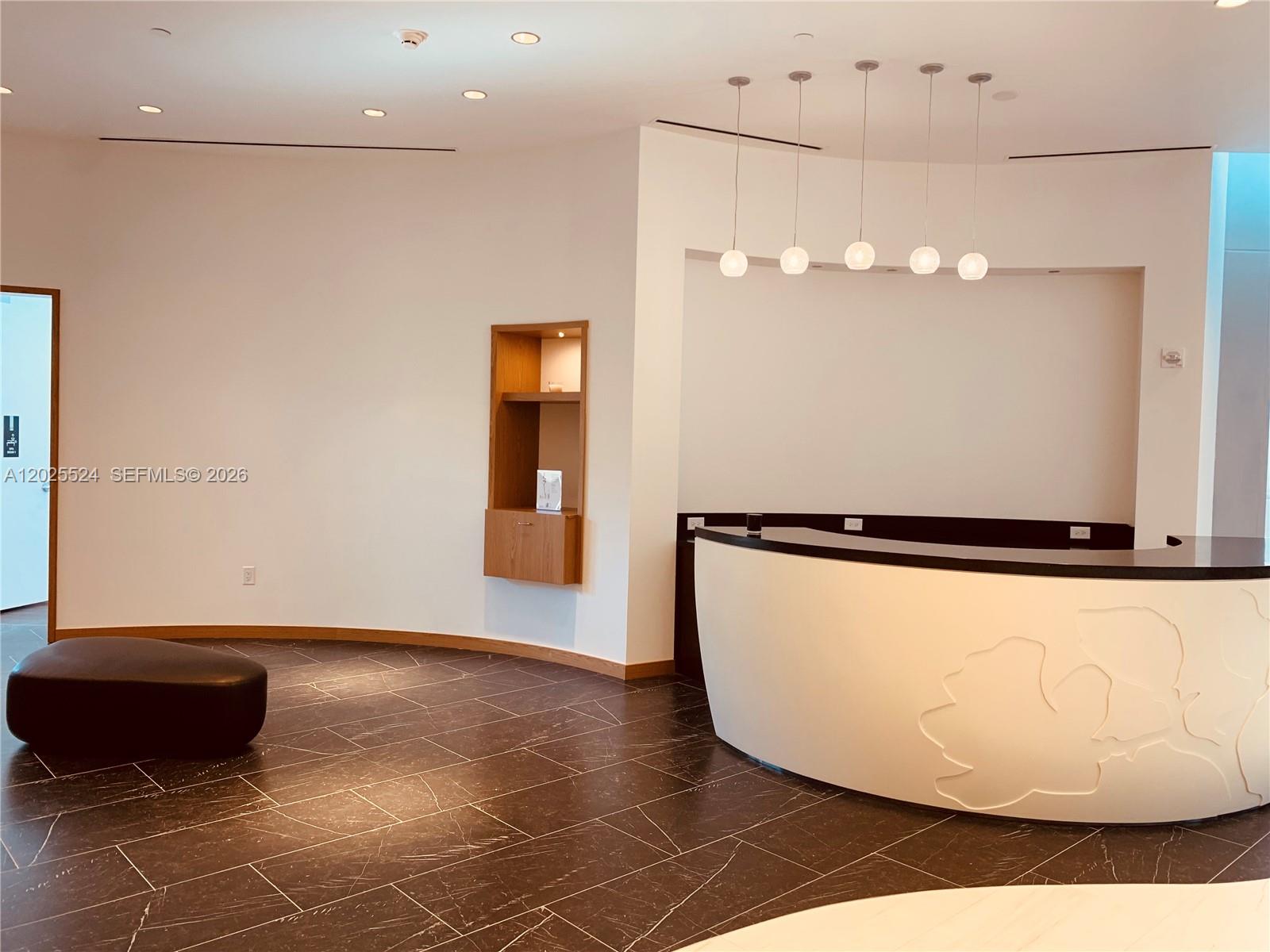 851 NE 1st Ave #1808 Miami, FL 33132