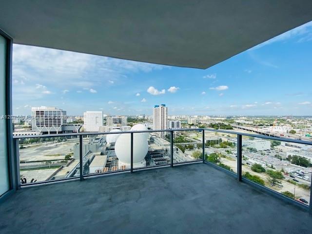 851 NE 1st Ave #1808 Miami, FL 33132