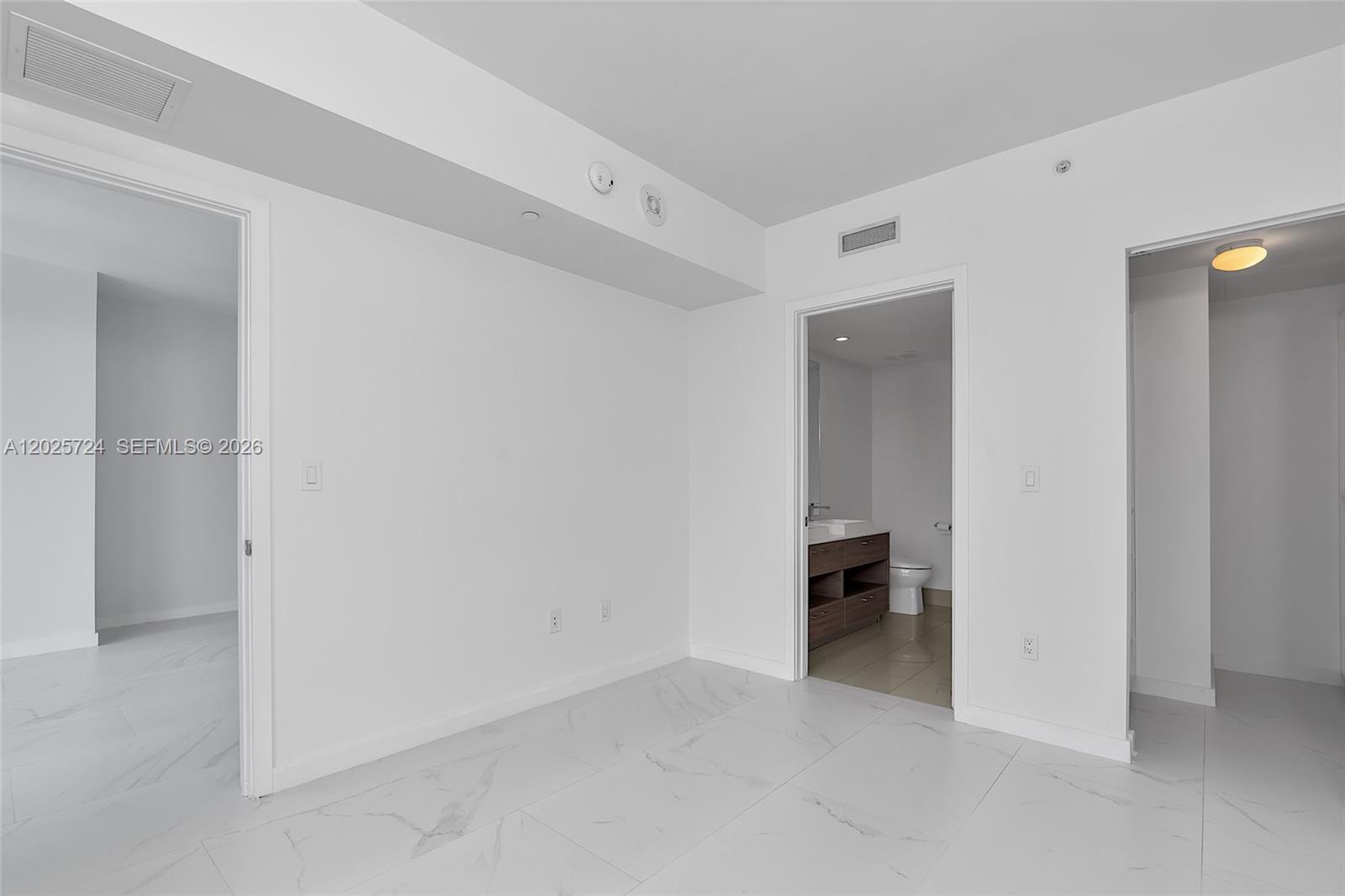 1300 S Miami Ave #3211 Miami, FL 33130