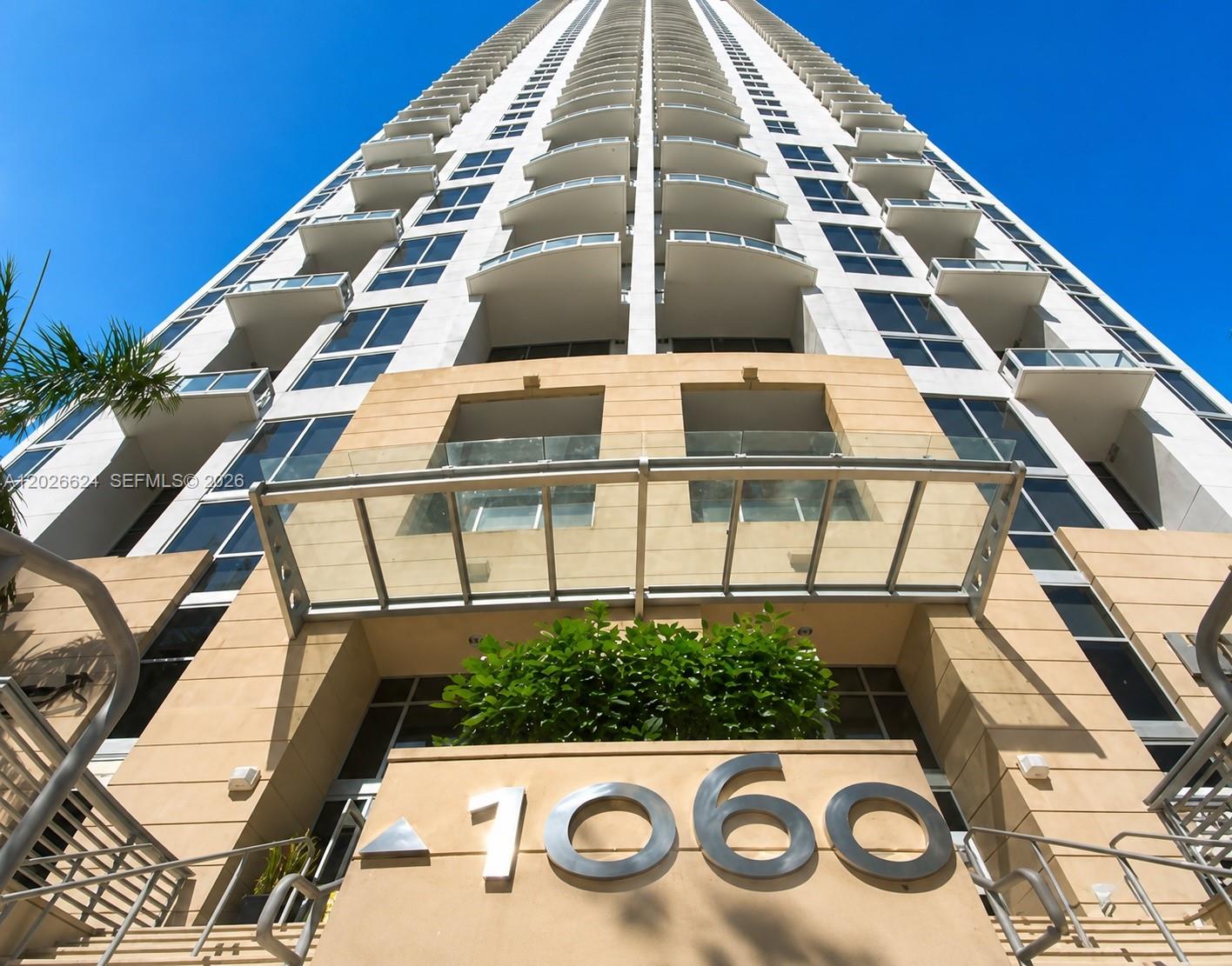 1050 Brickell Ave #2122