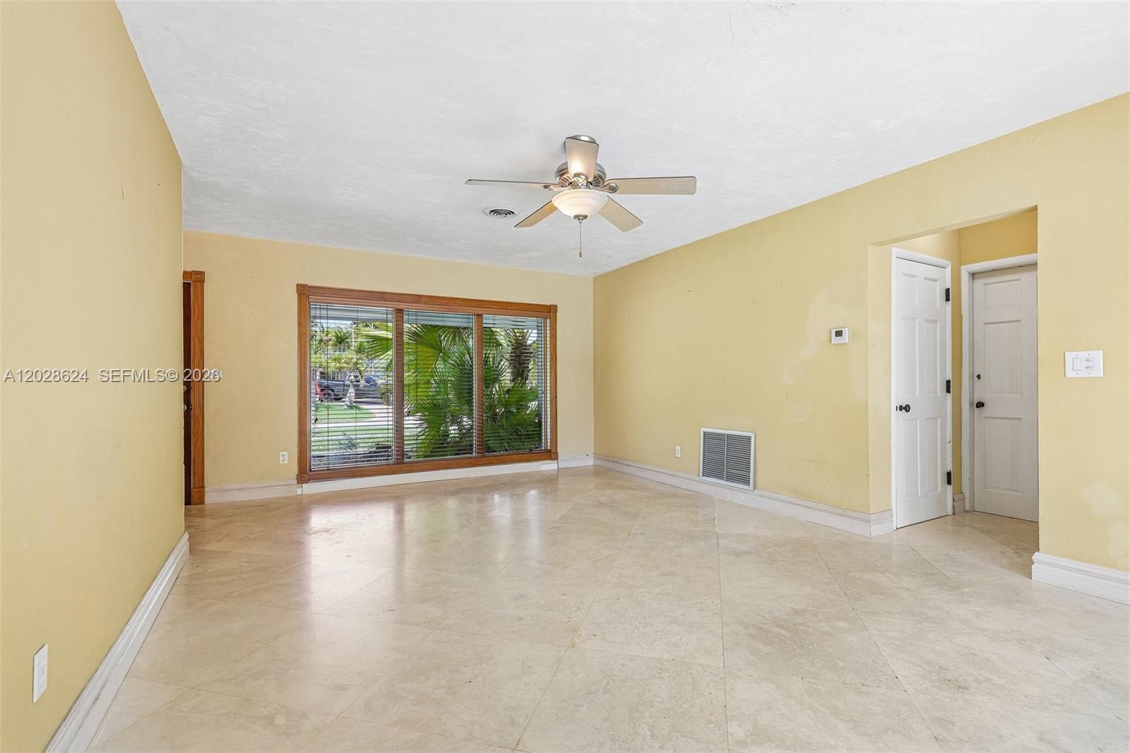 14401 SW 98th Ct Miami, FL 33176