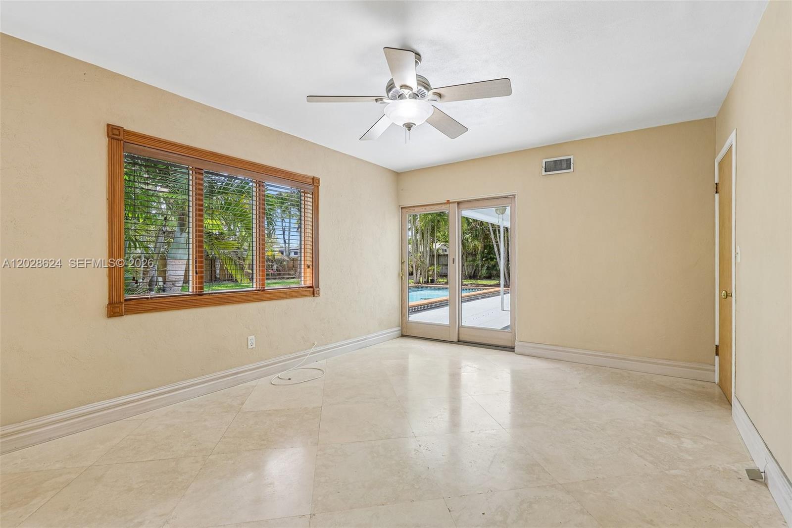 14401 SW 98th Ct Miami, FL 33176