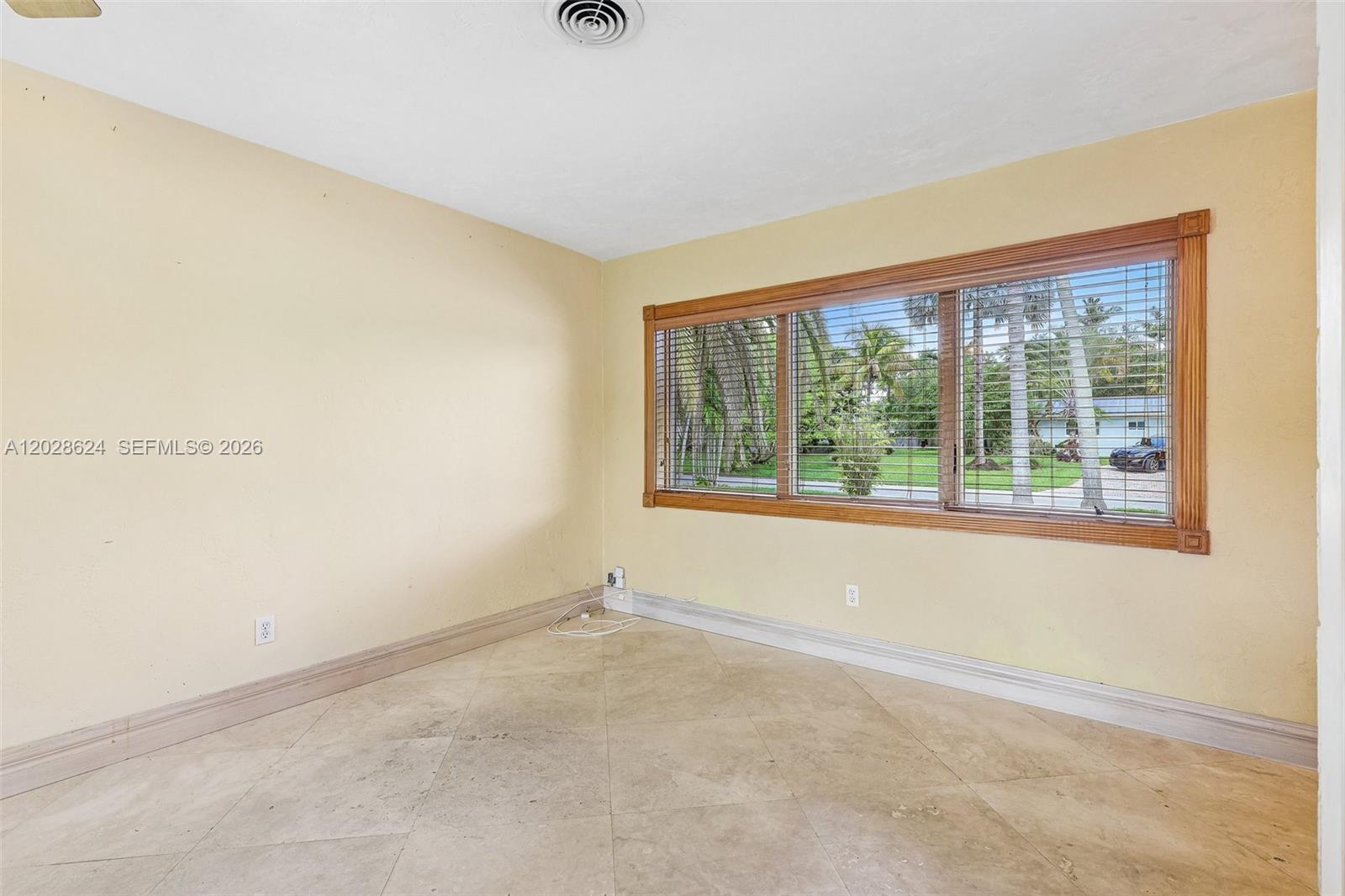14401 SW 98th Ct Miami, FL 33176