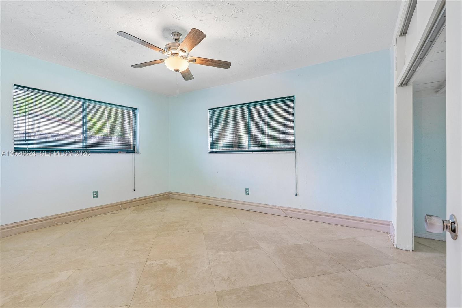 14401 SW 98th Ct Miami, FL 33176