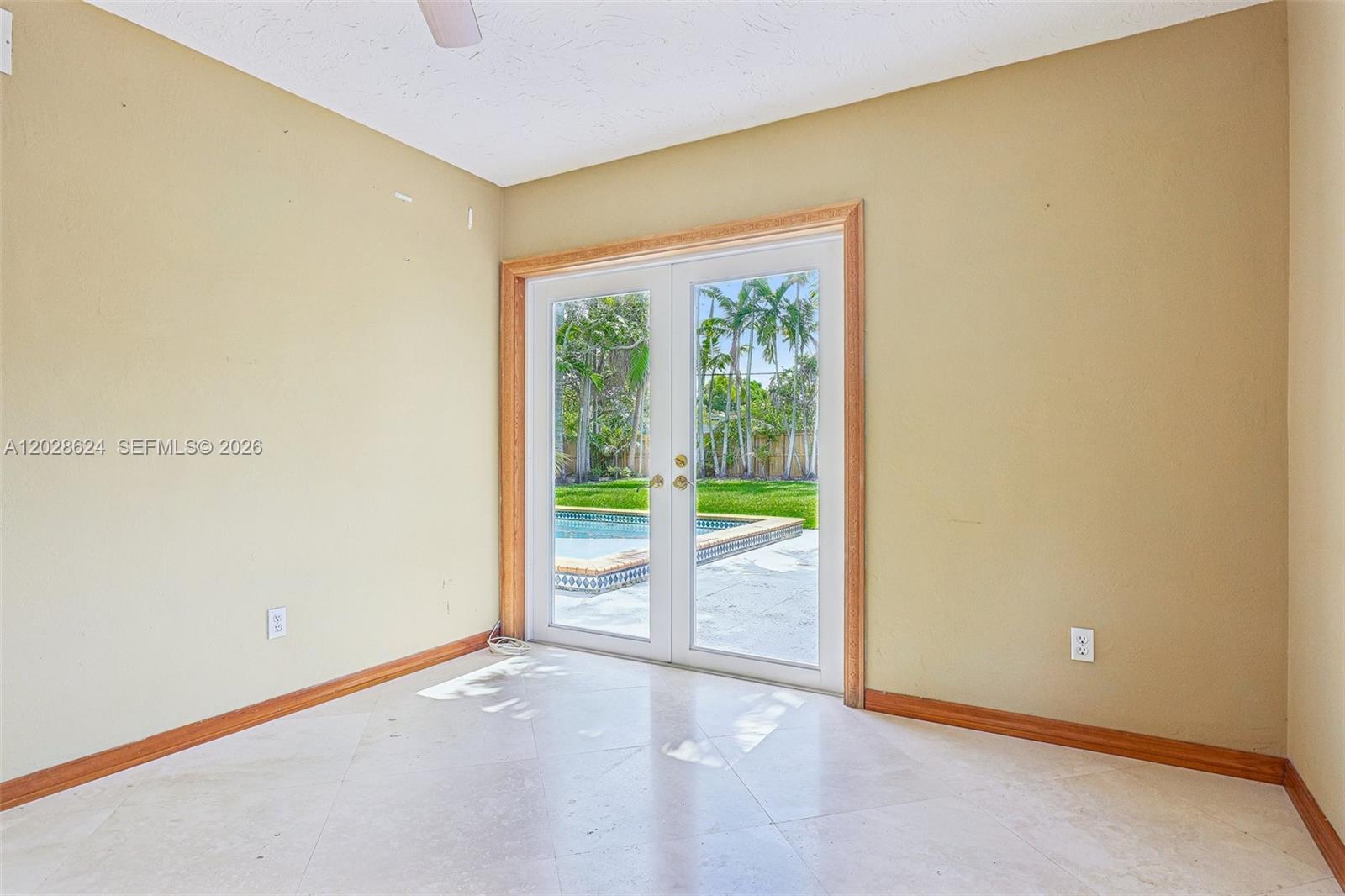 14401 SW 98th Ct Miami, FL 33176