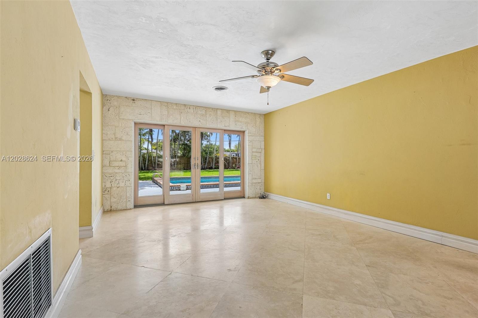 14401 SW 98th Ct Miami, FL 33176